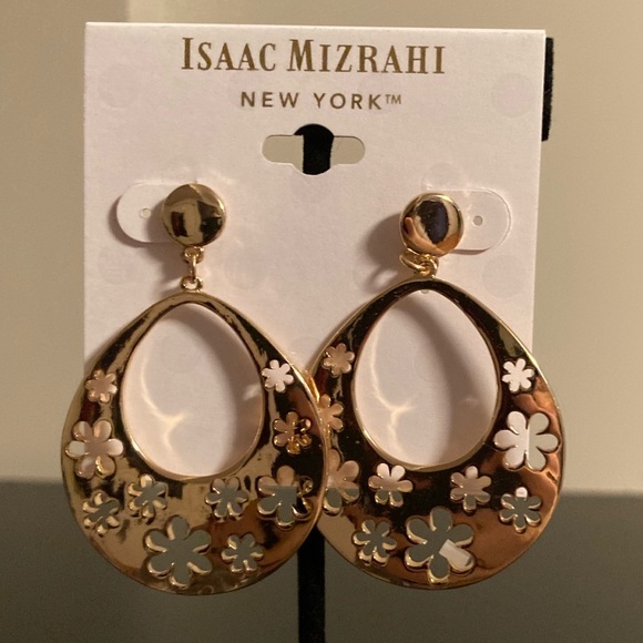 Isaac Mizrahi Jewelry - Isaac Mizrahi golden earrings with floral cut outs